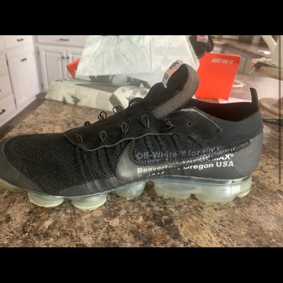 used off white vapormax